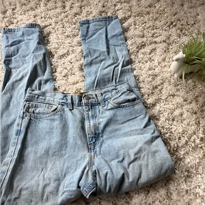 Faded Glory Light Blue Classic Fit distressed mom super cute Jeans